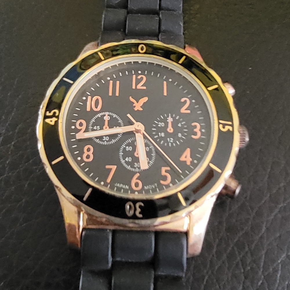 Watch - Picture 2 of 7